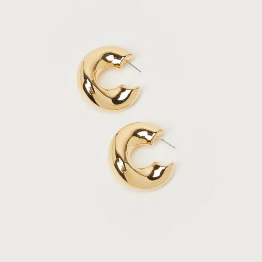 NWT Anthropologie Chunky Gold Hoops - Picture 3 of 5